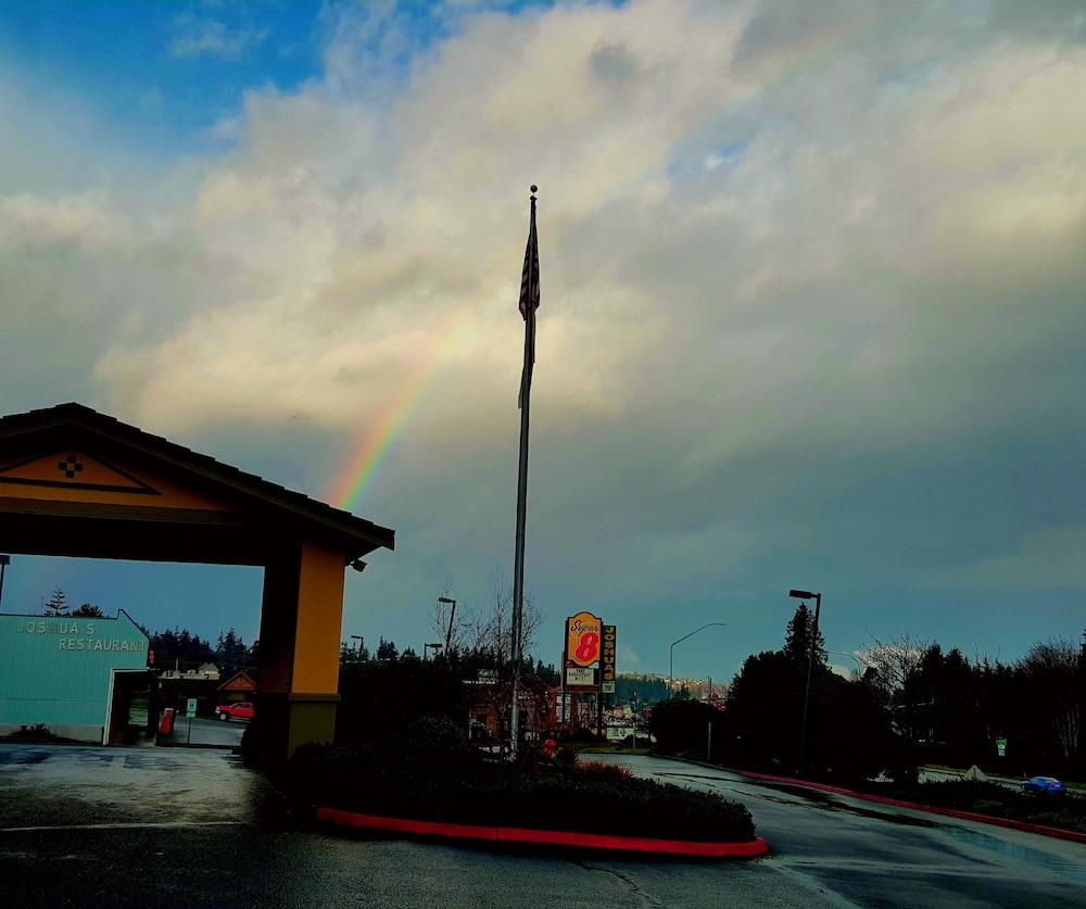 Super 8 By Wyndham Port Angeles At Olympic National Park Motel Exterior foto