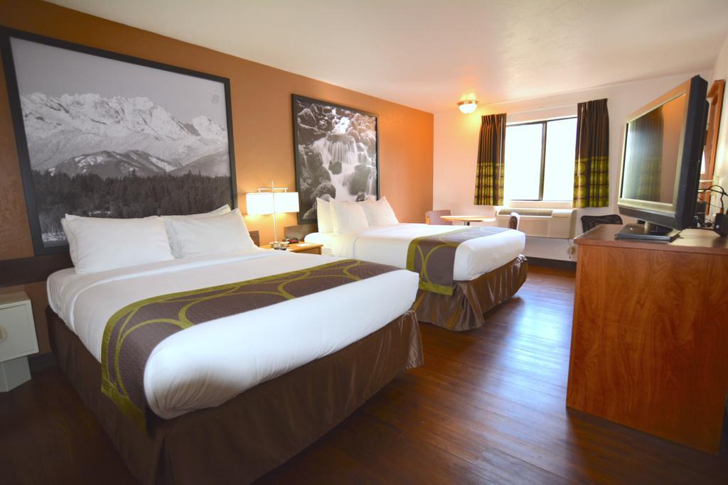 Super 8 By Wyndham Port Angeles At Olympic National Park Motel Exterior foto
